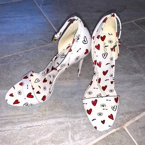 Fun Heart Graphic Heels! 👠